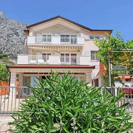 Michele-one Bedroom With Terrace Smokva Apartament