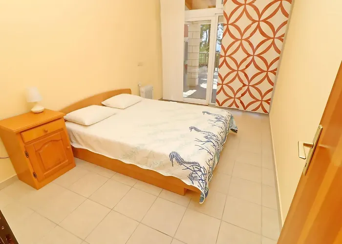 Michele-one Bedroom With Terrace Smokva