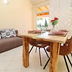 Apartment Michele-one Bedroom With Terrace Smokva Orebić