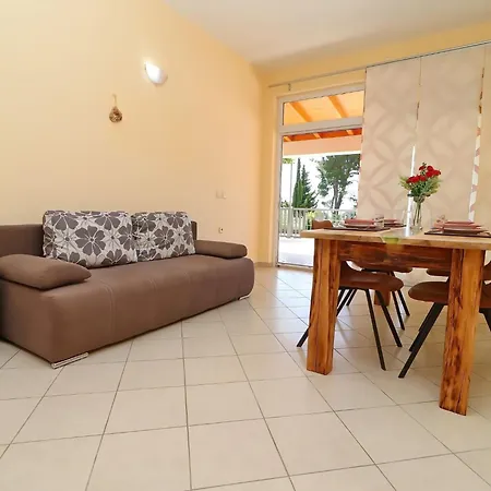 アパート Michele-one Bedroom With Terrace Smokva オレビック