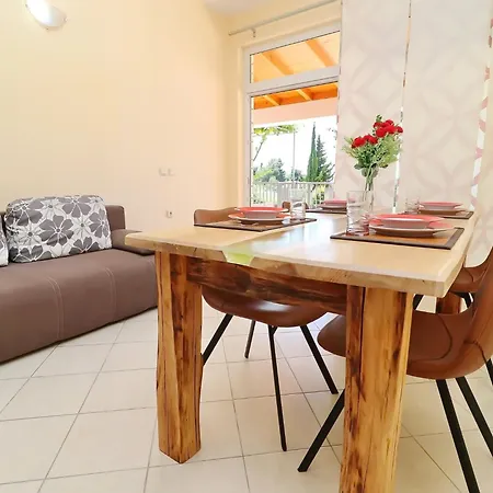 アパート Michele-one Bedroom With Terrace Smokva オレビック