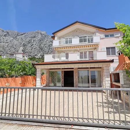 Michele-one Bedroom With Terrace Smokva *